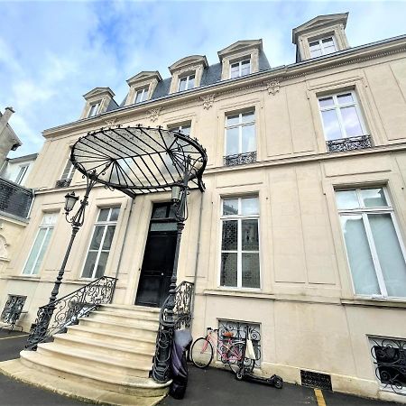 Aux Clefs Des Sacres - Dans Un Hotel Particulier Situe Rue Du Marc - Reims - Hyper Centre Forum Mairie Boulingrin المظهر الخارجي الصورة