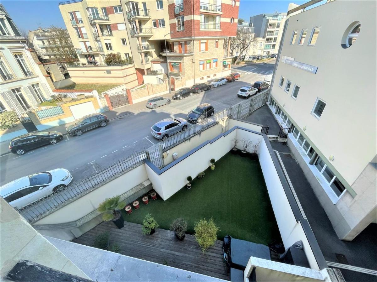 Aux Clefs Des Sacres - Dans Un Hotel Particulier Situe Rue Du Marc - Reims - Hyper Centre Forum Mairie Boulingrin المظهر الخارجي الصورة