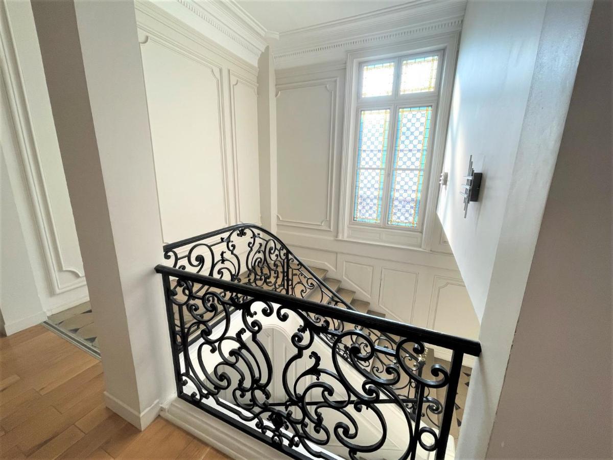 Aux Clefs Des Sacres - Dans Un Hotel Particulier Situe Rue Du Marc - Reims - Hyper Centre Forum Mairie Boulingrin المظهر الخارجي الصورة