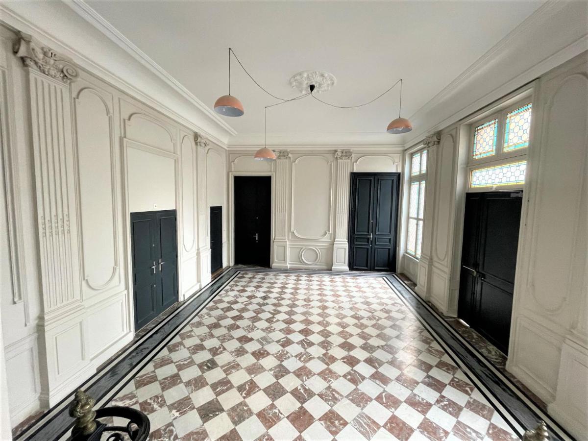 Aux Clefs Des Sacres - Dans Un Hotel Particulier Situe Rue Du Marc - Reims - Hyper Centre Forum Mairie Boulingrin المظهر الخارجي الصورة