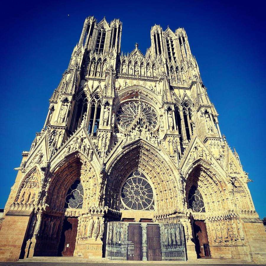 Aux Clefs Des Sacres - Dans Un Hotel Particulier Situe Rue Du Marc - Reims - Hyper Centre Forum Mairie Boulingrin المظهر الخارجي الصورة