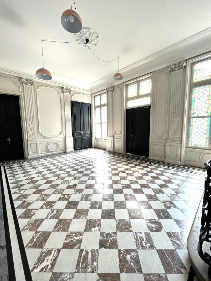 Aux Clefs Des Sacres - Dans Un Hotel Particulier Situe Rue Du Marc - Reims - Hyper Centre Forum Mairie Boulingrin المظهر الخارجي الصورة