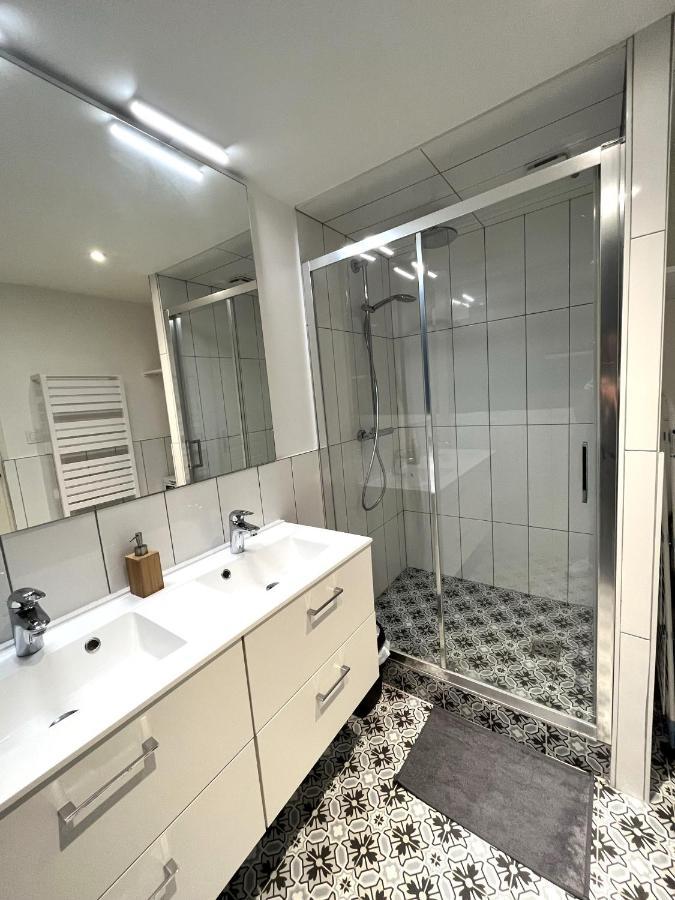Aux Clefs Des Sacres - Dans Un Hotel Particulier Situe Rue Du Marc - Reims - Hyper Centre Forum Mairie Boulingrin المظهر الخارجي الصورة